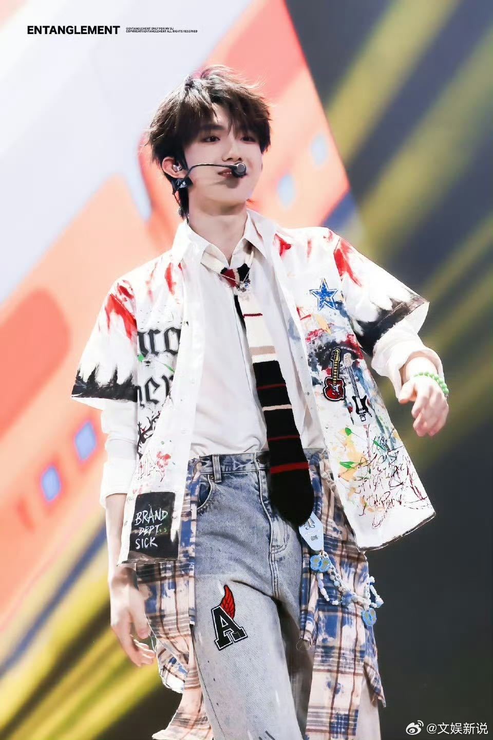 苏新皓元气ending1111惊喜之夜 舞台ending杀甜到犯规！元气小狗来噜