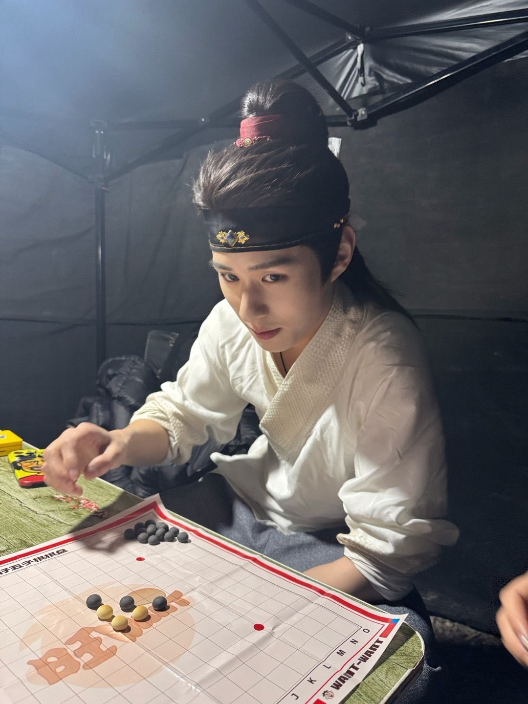 哈哈哈哈贼兮兮的 