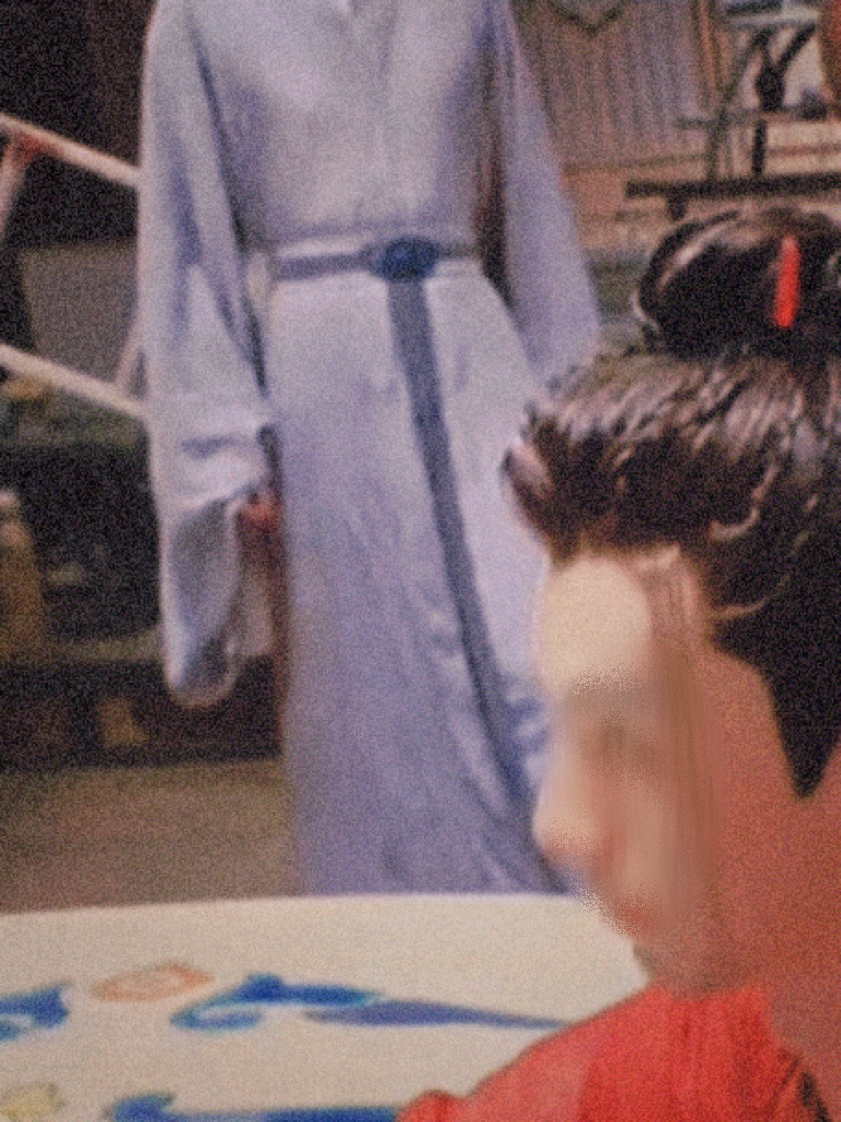 小莲肉眼看应该比别人镜头里的更纤细吧[微风] ​​​