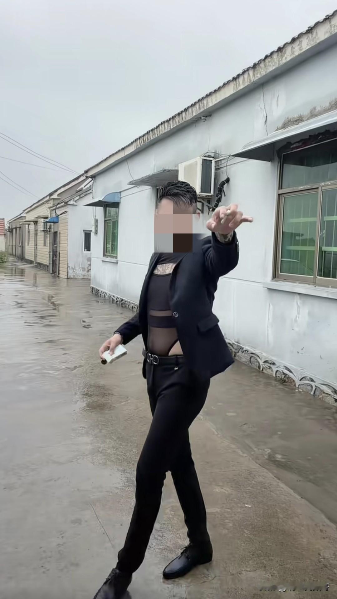 感觉有些想火的人已经心理扭曲了