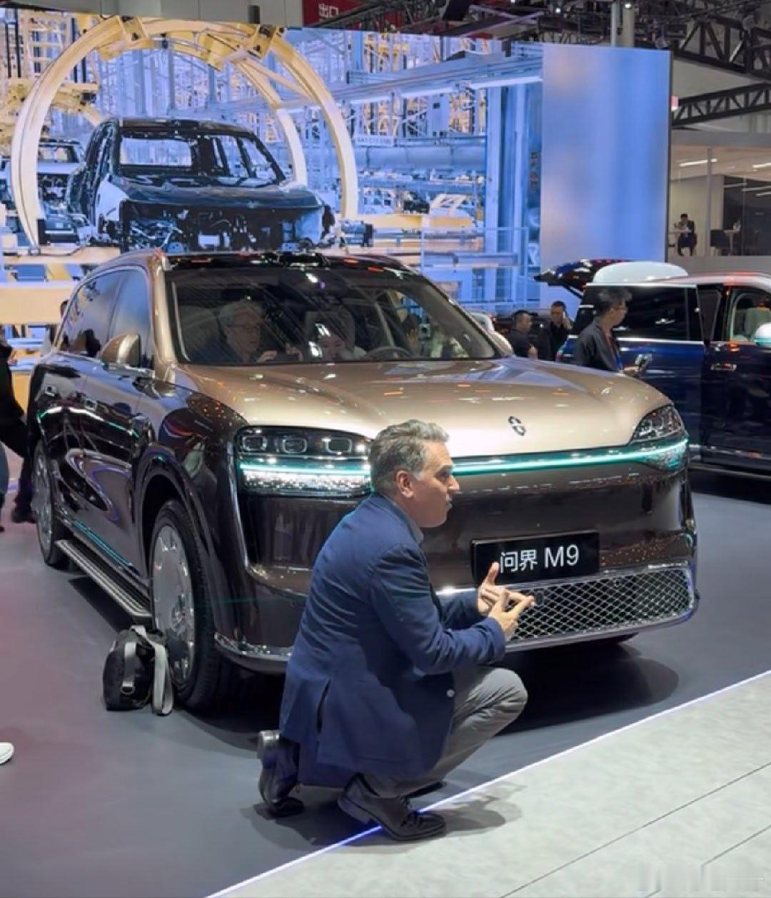 老外踮脚看中国智造  这图含金量十足 