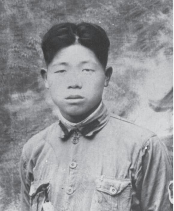 1999年北约空袭南联盟，陈锡联得知消息后十分愤怒，表示自己依然愿意奔赴前线！
