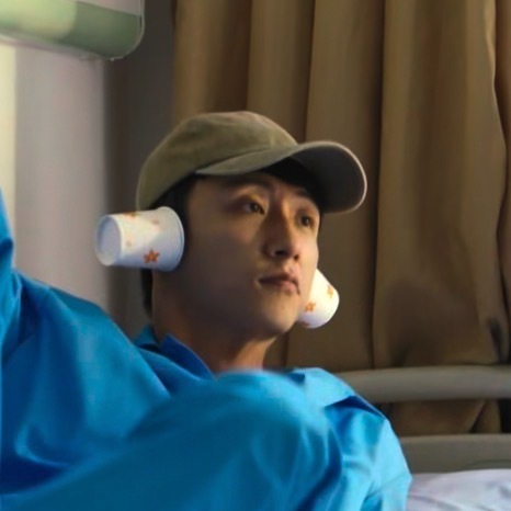 哈哈哈哈哈杜宾立耳是不是也这样 