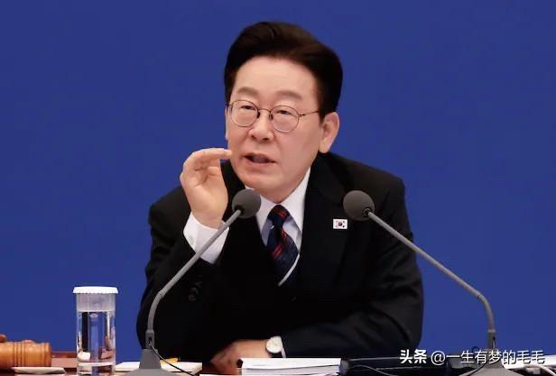 28日，韩国总统李在明就出售京畿道盆唐公寓一事作出公开说明，表示此次卖房并非为获