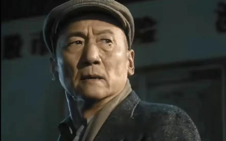 《繁花》里几个配角，我觉得演得最好的是张建亚的蔡司令，一点看不出是在表演，他的表