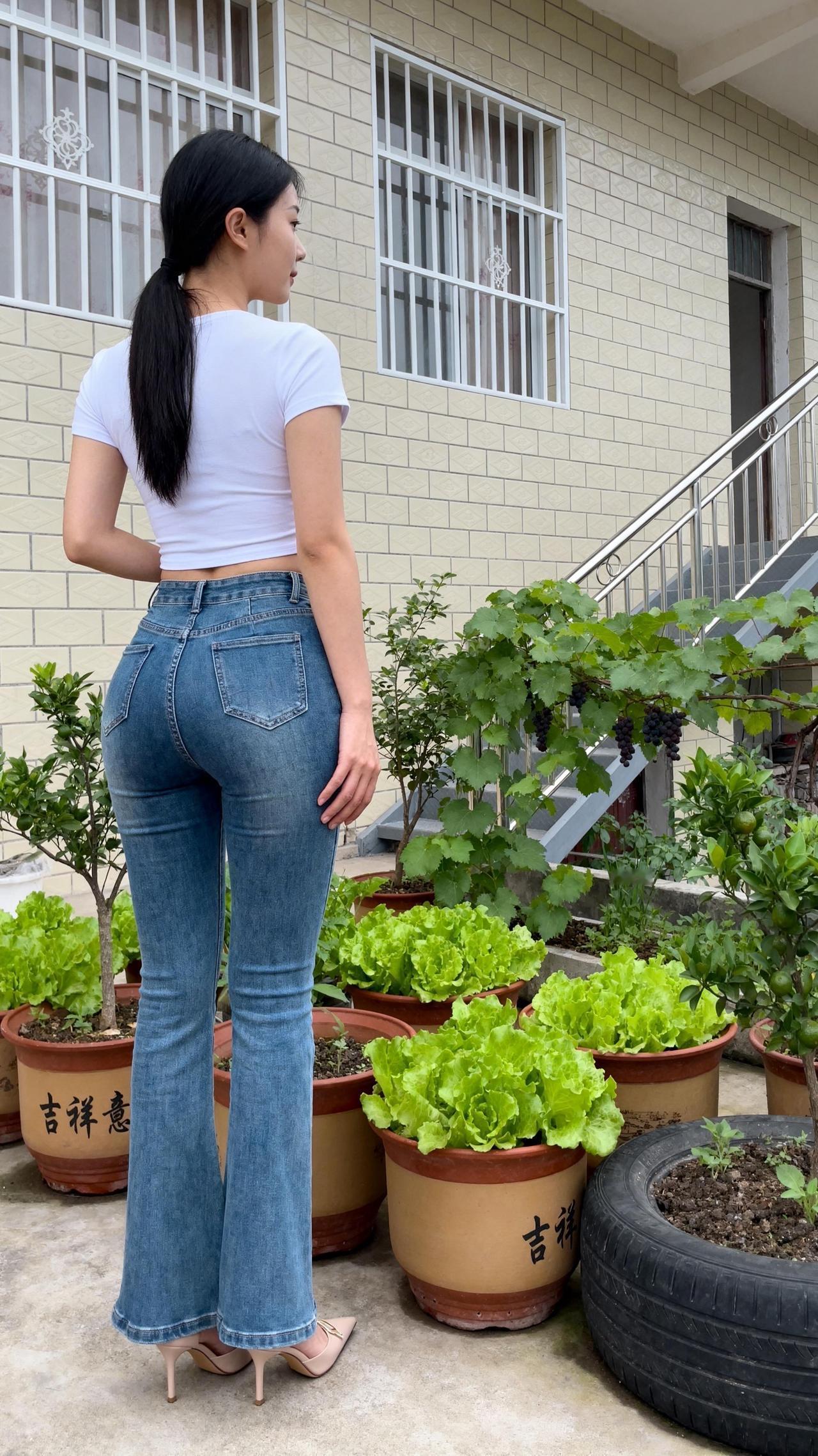 人一定要学会借人性立身，靠智慧处世，别让心软和天真，成为别人拿捏你的软肋，更别让