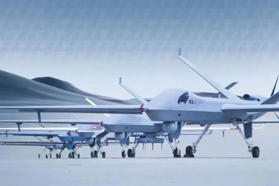 中国海军的反潜神奇，翼龙大型无人反潜查打一体机，相比于美军p8a反潜巡逻机有绝活