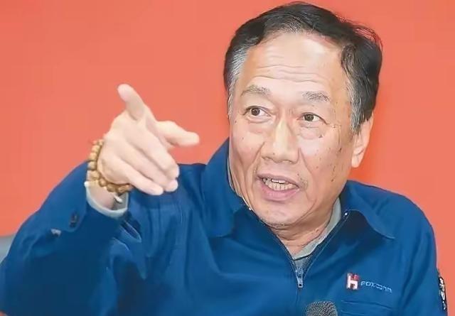 郭台铭：宁愿依附大陆也不愿惨淡收场。近日，郭台铭在接受媒体采访时表示，没有大国支