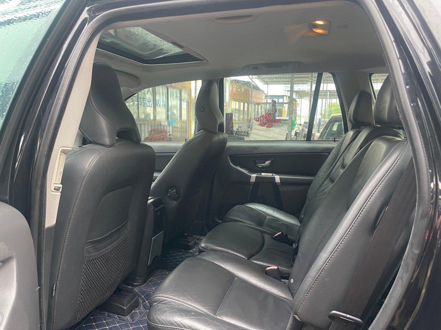 陆地坦克2014年沃尔沃XC90  已经整备完毕 2.5T 一手车7座 19万公