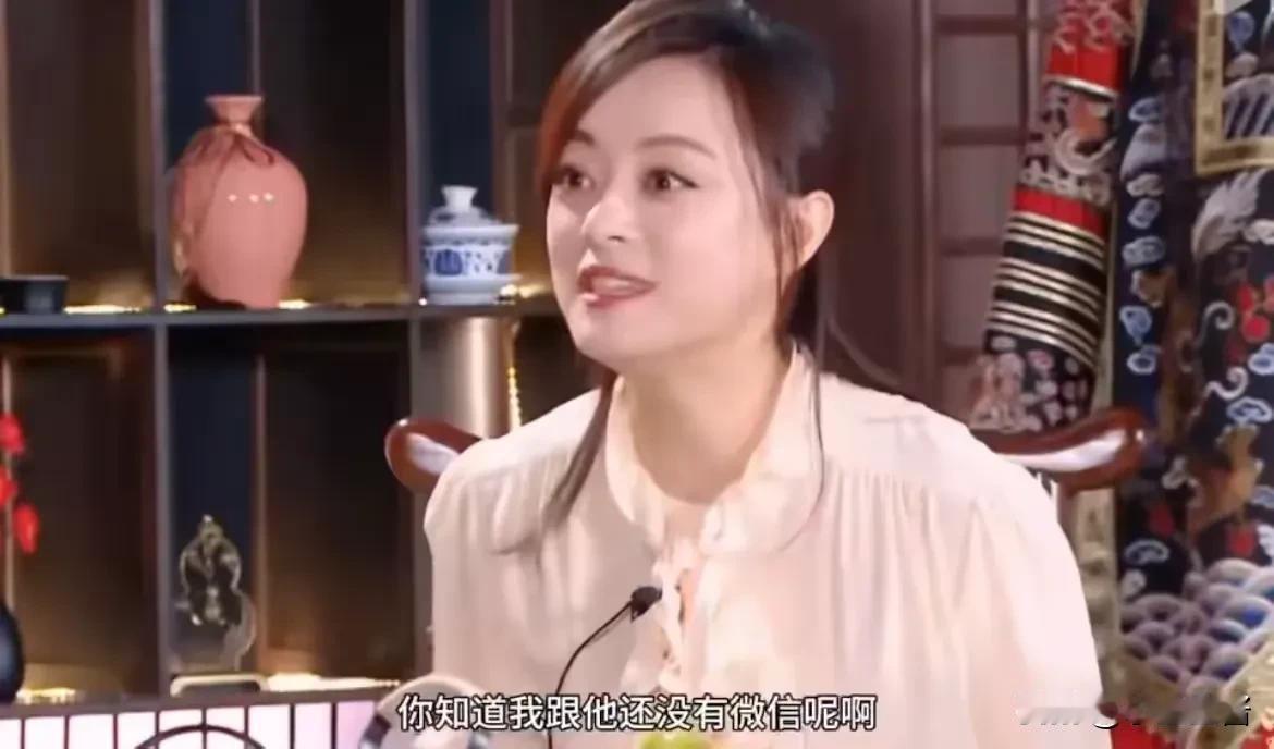 相见不如怀念，《甄嬛传》13年晚会，再出几大尴尬“名场面”：

第一：
剧里是相