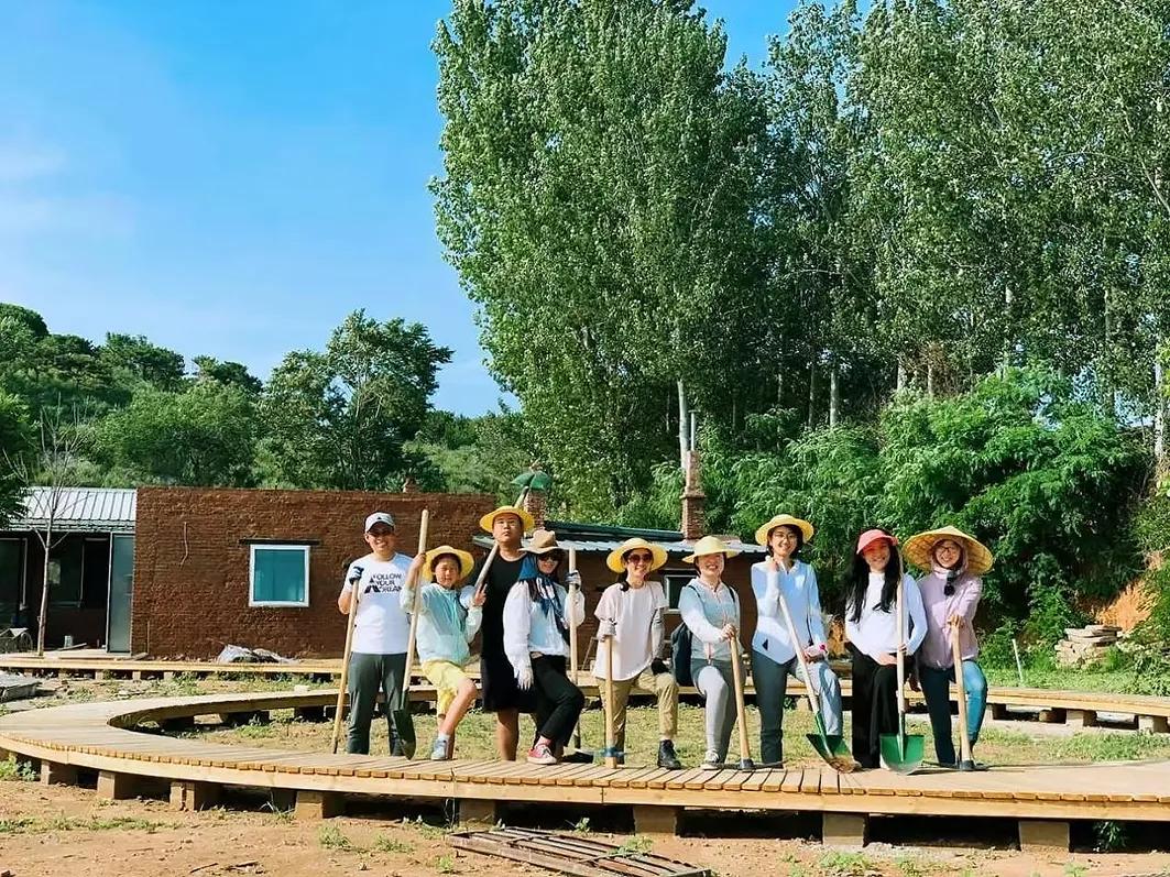 三方共建，破解乡村运营难题的钥匙 ？

在北京密云区的金叵罗村，一个名为“飞鸟与