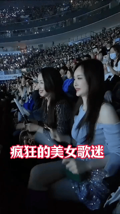 到底是太热爱这个舞台了还是钱花的太快了，
最近很多明星扎堆开演唱会啊！甚至有明星