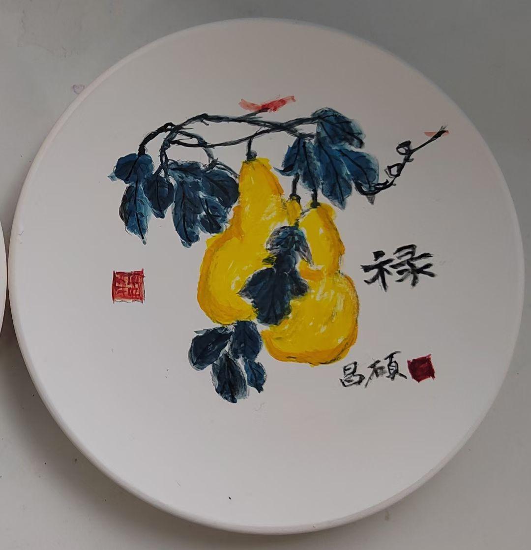 突然觉得，只要你想去做，从来没做过的事也能做！什么色彩、构图、创意，想画，看一眼