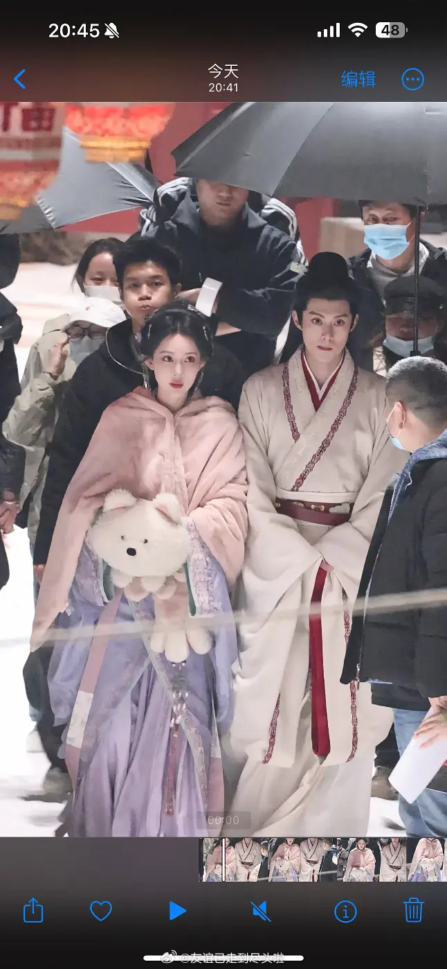 王鹤棣、孟子义将门独后 同框，单看这种纯生无修路透，感觉高过预期，有机会热播。。