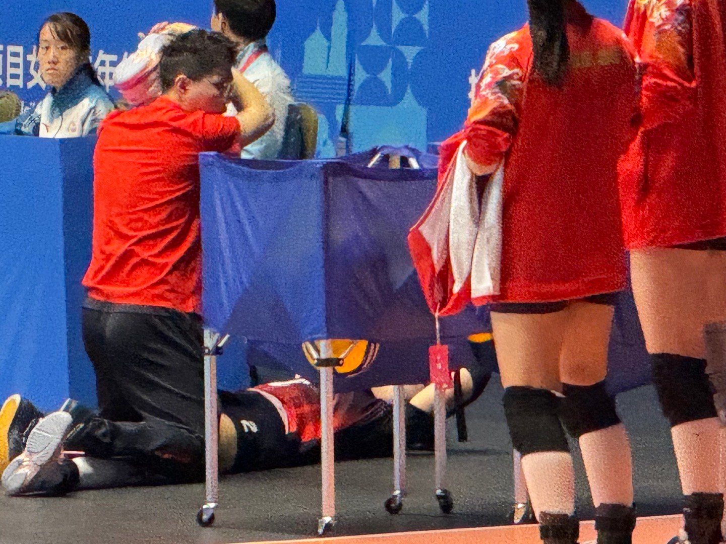 我菊今天拼的比里约奥运会半决赛还猛，河南和荷兰读音也有点像，岁月如梭，萝莉已成人