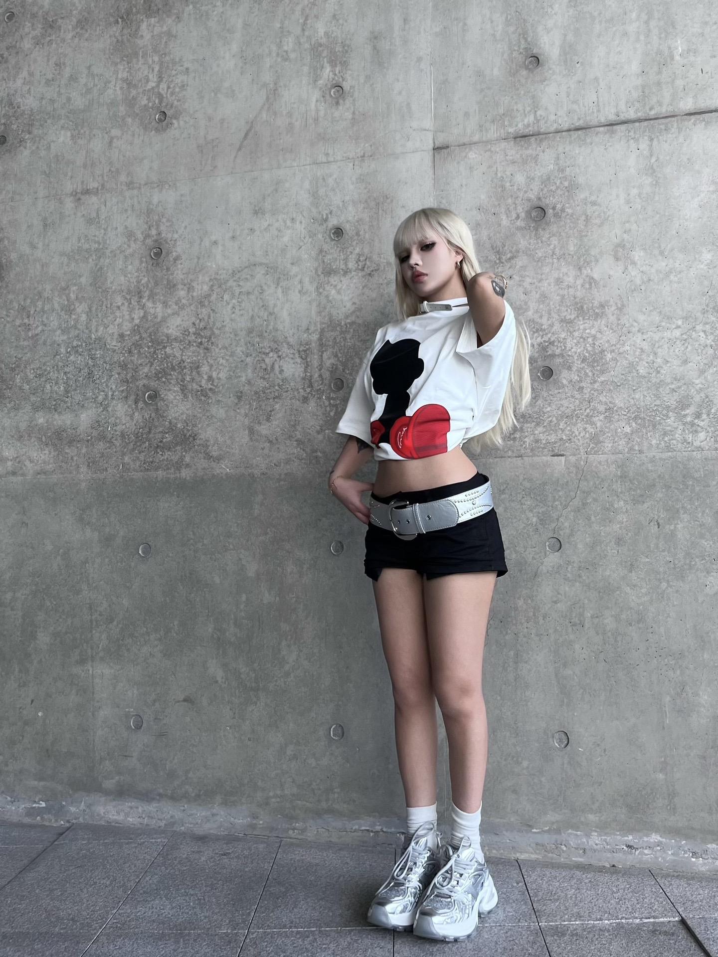 还是你比较牛 无论对方怎么伤害你 只要发现里面有一点点爱 你就回味无穷