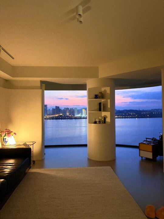 200W的家！这一刻也太美了吧！