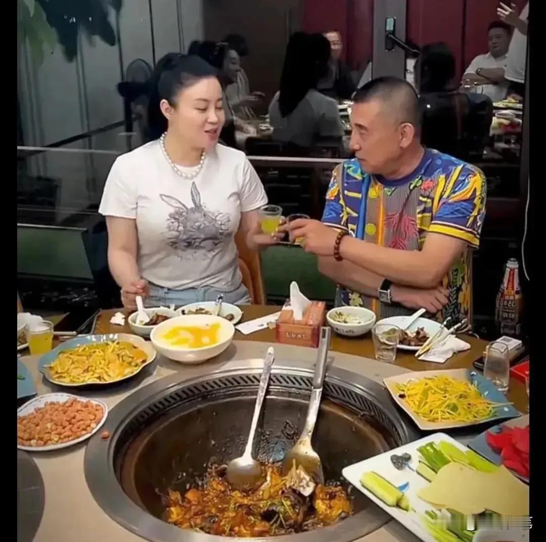 著名企业家，和平大戏院创始人，徐凯泉说：别看赵本山弟子个顶个有才，其实很多都是他