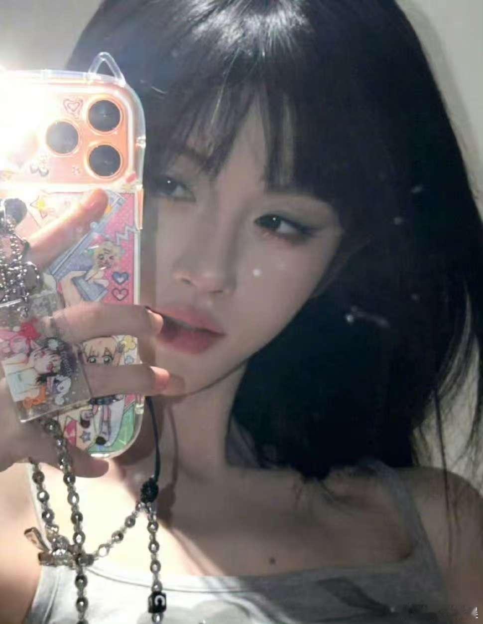 鞠婧祎回签鸭鸭鞠婧祎羽绒服回签鞠婧祎回签鸭鸭。可以，[爱你][爱你] ​​​