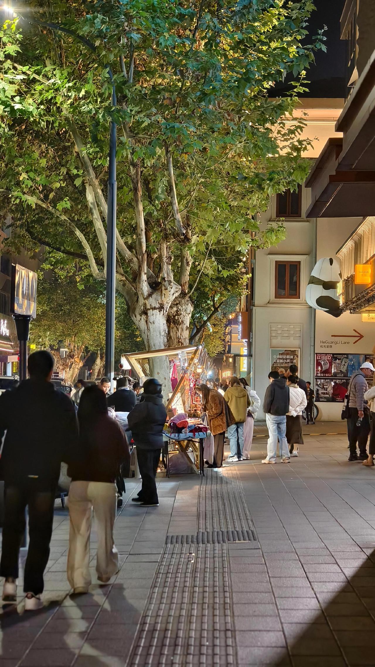 宜昌 宜见钟情心动宜昌 二马路历史文化街区 城市的夜晚