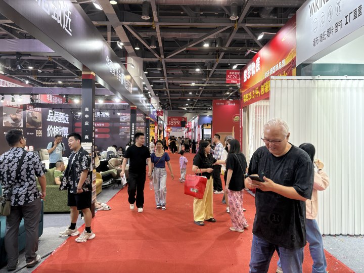 杭州人装修别再花冤枉钱了，周末逛华夏家博会全场三折起，办分期家装更轻松