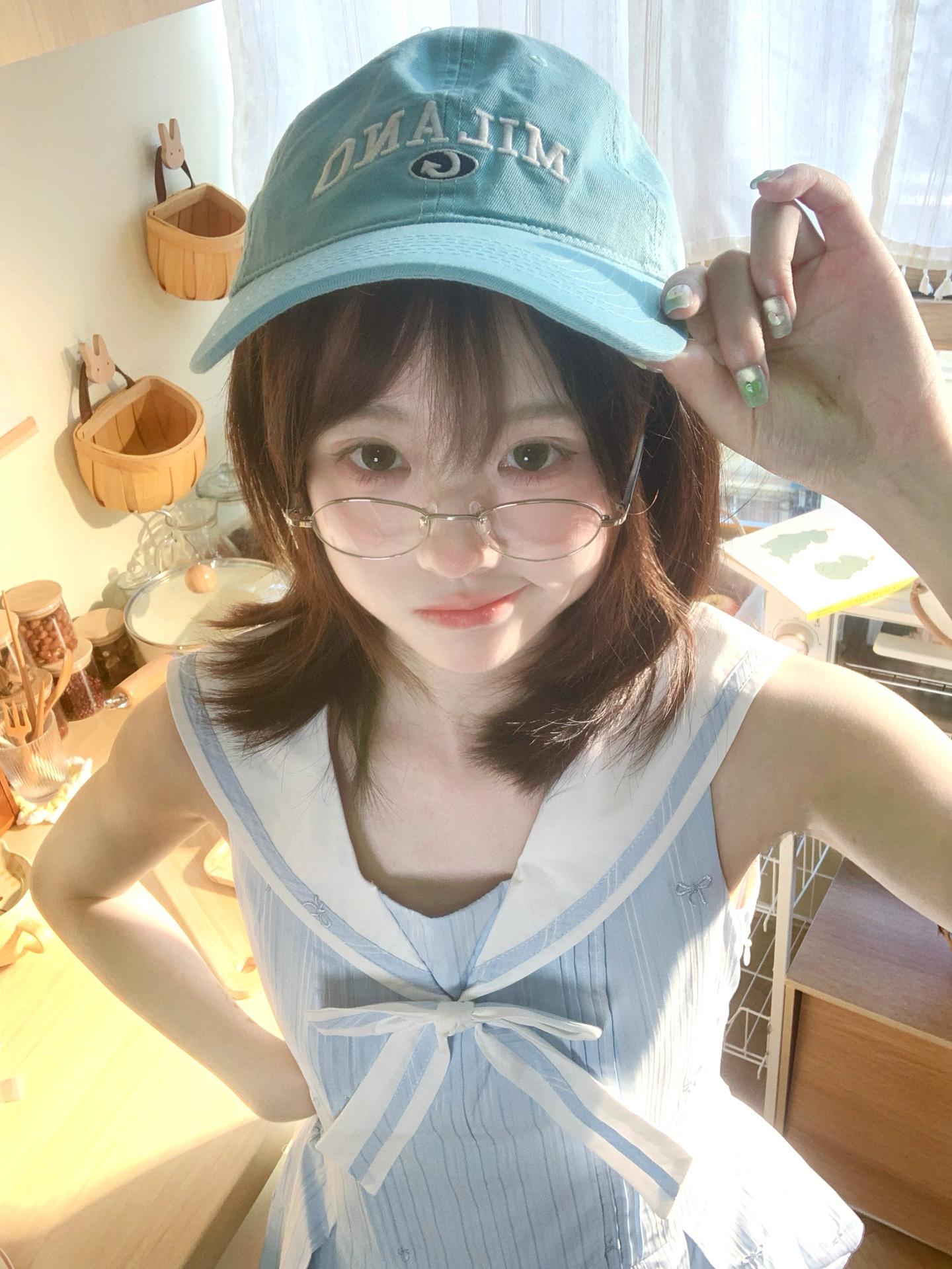 下辈子想当个蟑螂 至少还有妹子为我尖叫。