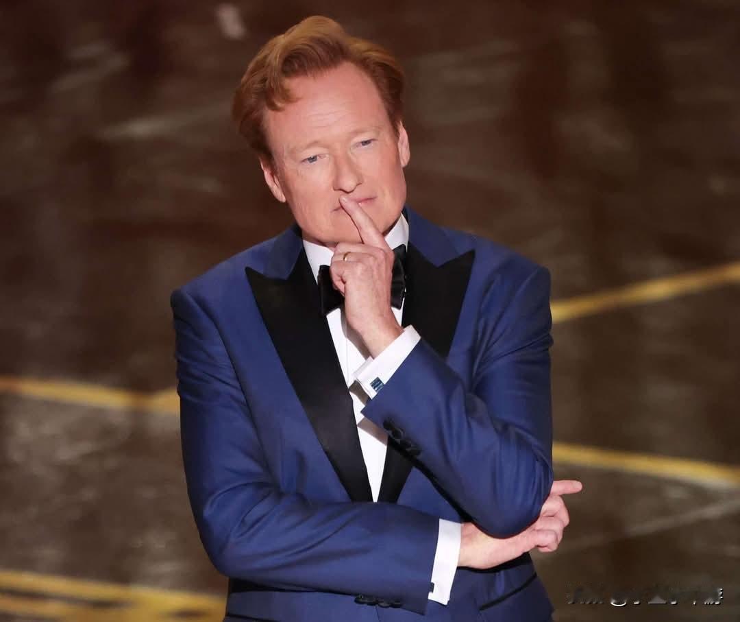 本届奥斯卡主持人开场白，左边调侃甜茶，右边吐槽Netflix CEO，连爱泼斯坦