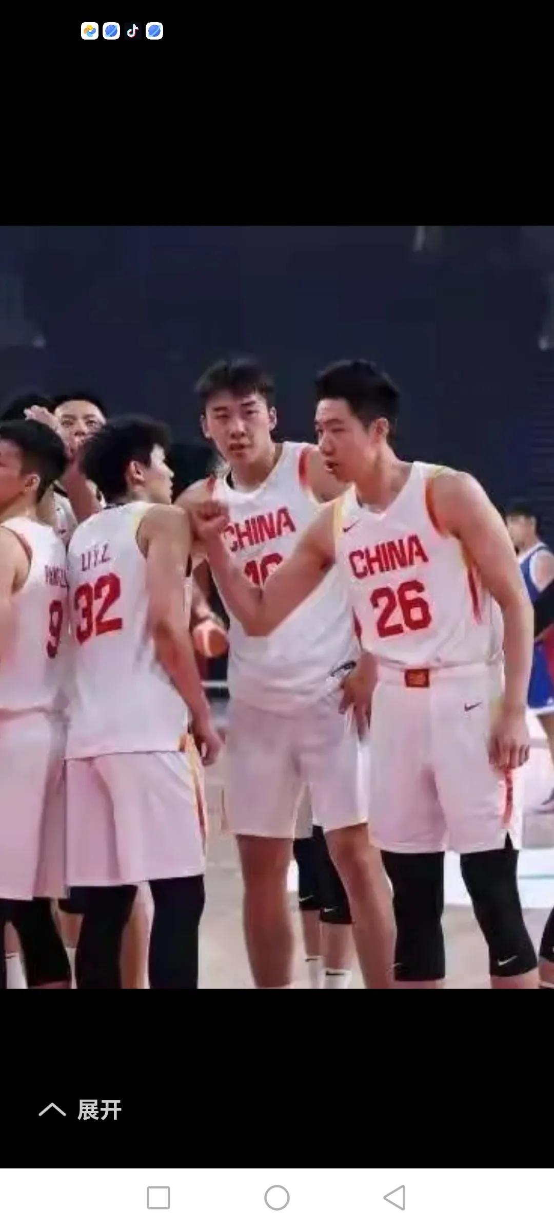 亚洲篮球运动员是大个子集中的运动队员，1.9至2米左右的队员比比皆是，   可名