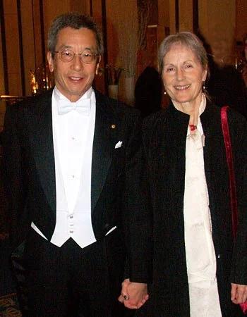 这是诺奖获得者钱永健第一次也是最后一次踏上故土。2004年深秋，52岁的钱永健还