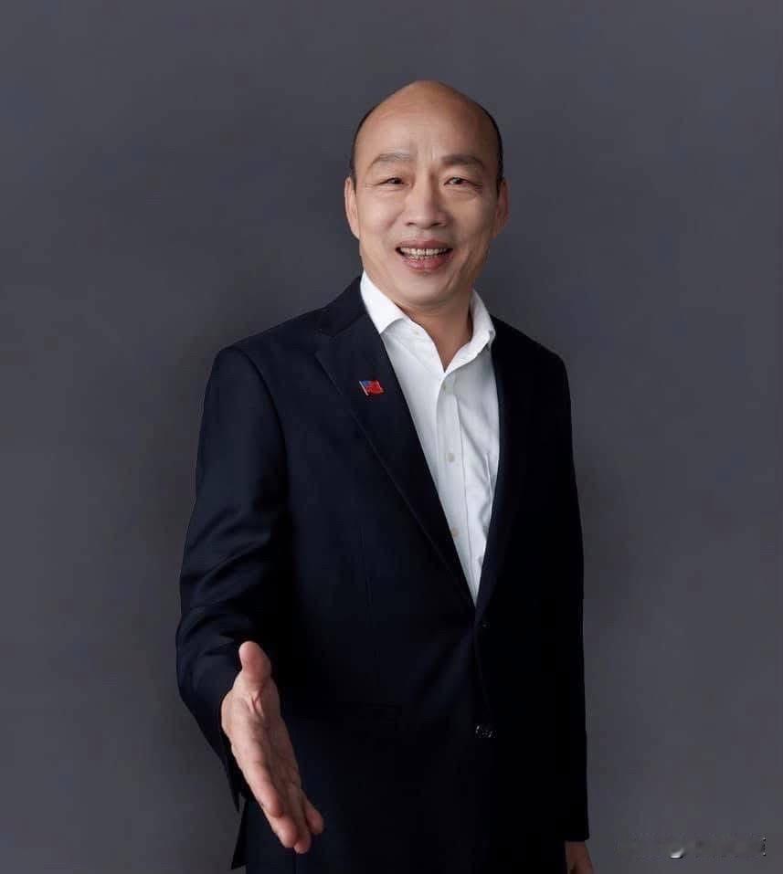韩国瑜昨天（20日）晚上率跨党派立委团启程窜访美，他在桃园机场简短受访后就出发了
