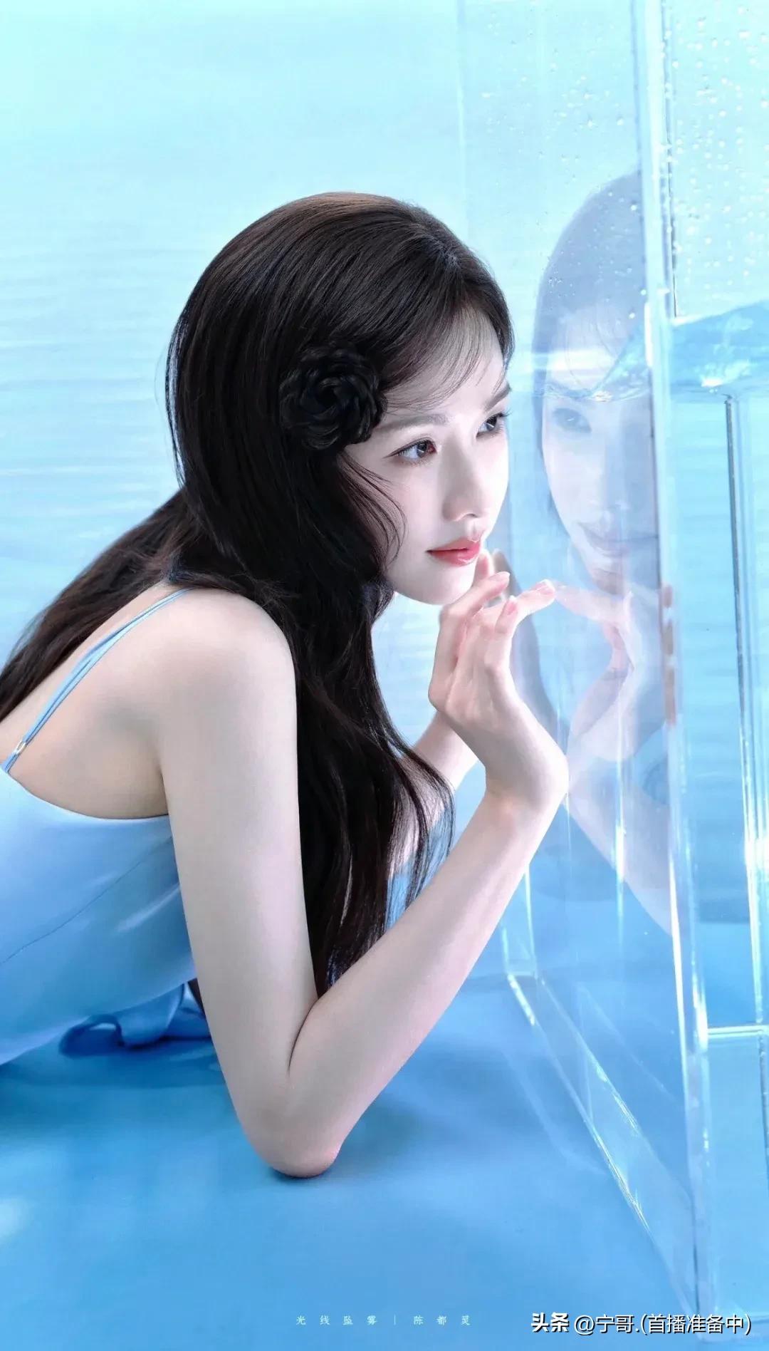 娱乐圈“奇葩”万象：专辑割韭菜、恋爱“粘人精”与亲戚“吸血”记

娱乐圈这潭水，