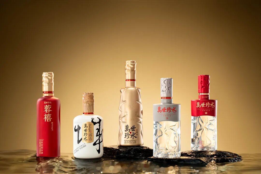 成都蓉城喜迎重磅金主：成都蓉酒酒业有限公司，而且是2026年度战略合作伙伴，足球