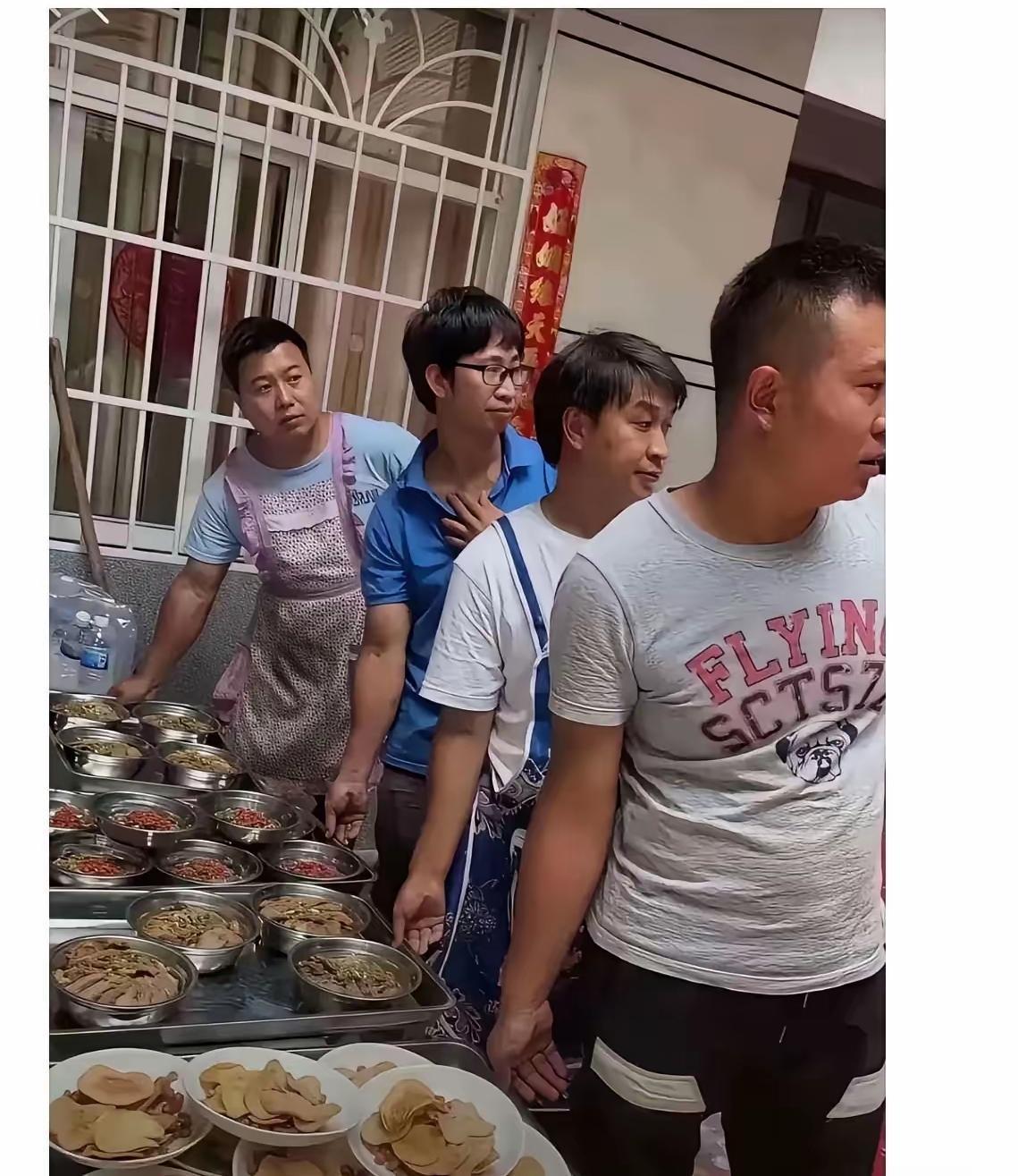 友友们，用你们老家的土话管这份工作叫啥名字？