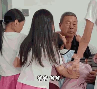笑不活了！7月5日，河南大爷催生，向儿子儿媳承诺照看孩子，谁料儿媳生下了龙凤三胞