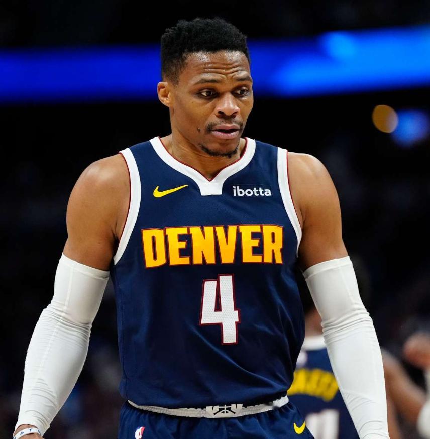stein：韦少跳出下赛季球员选项，今夏成为完全自由球员。NBA ​​​