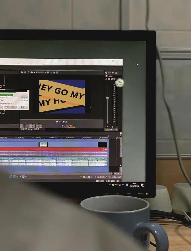 几乎零收益的视频，到底还要不要做下去，这可太让人纠结了。有人做自媒体一个多月，收