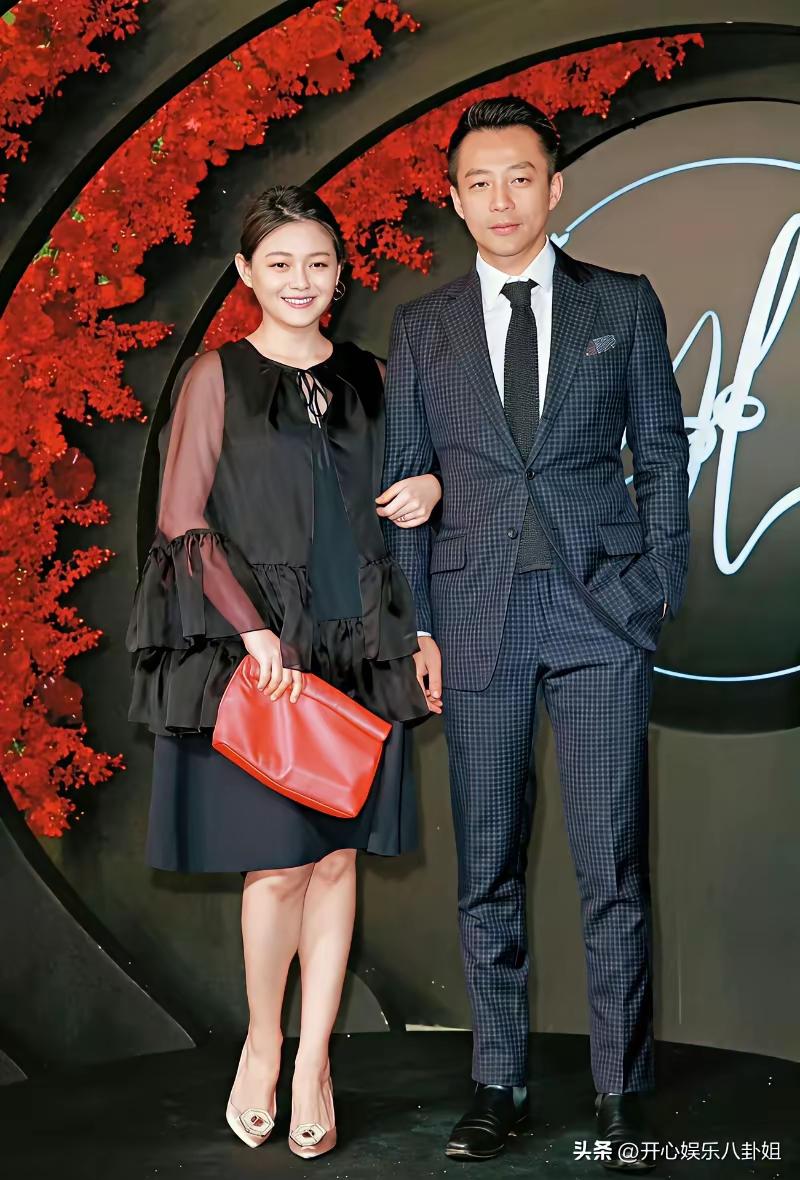 汪小菲给孩子起的名字，细琢磨起来真挺有意思。
 
女儿叫汪希玥，“希”是盼头，“