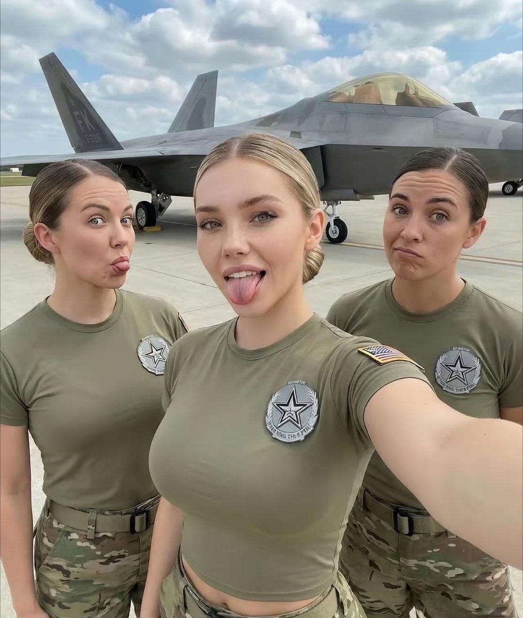 有一说一，懂王选的军方发言人，确实比睡王强一万倍。金发碧眼大波浪，懂王审美一向如