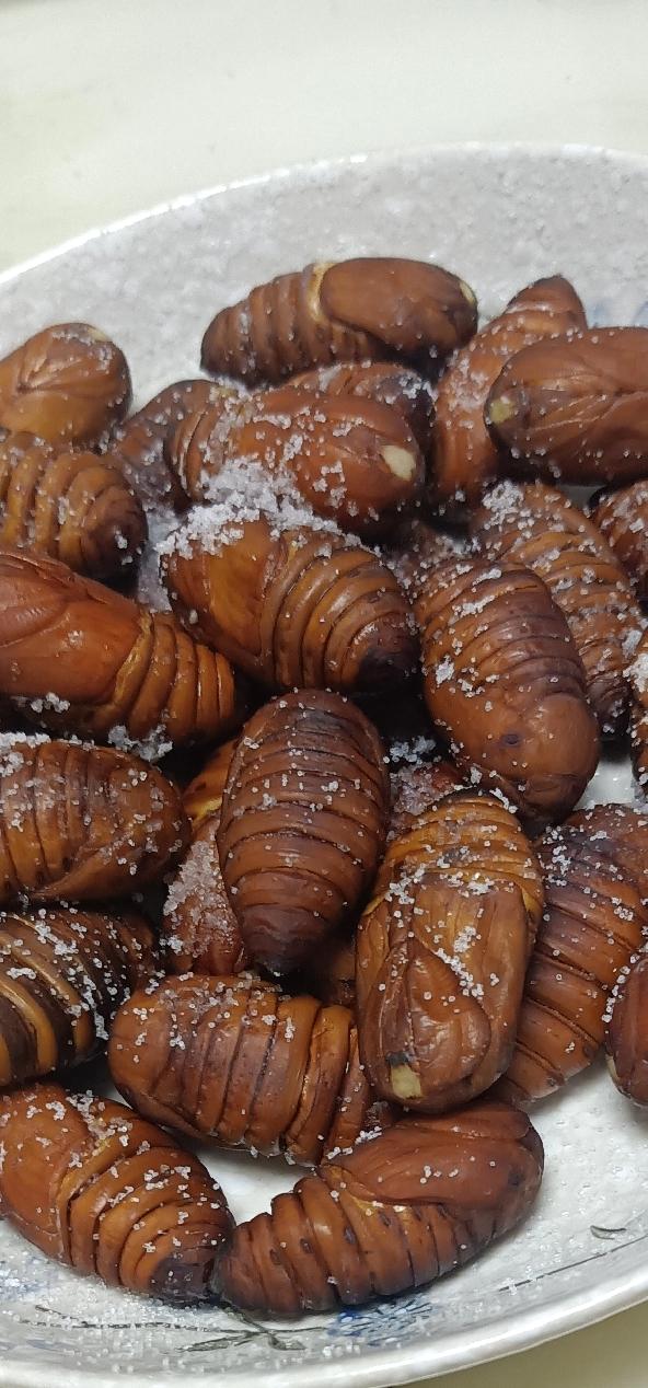 听了小妯娌在群里骂我们全家人，其实心里也挺不是滋味的！
但作为一个女人，她真的挺