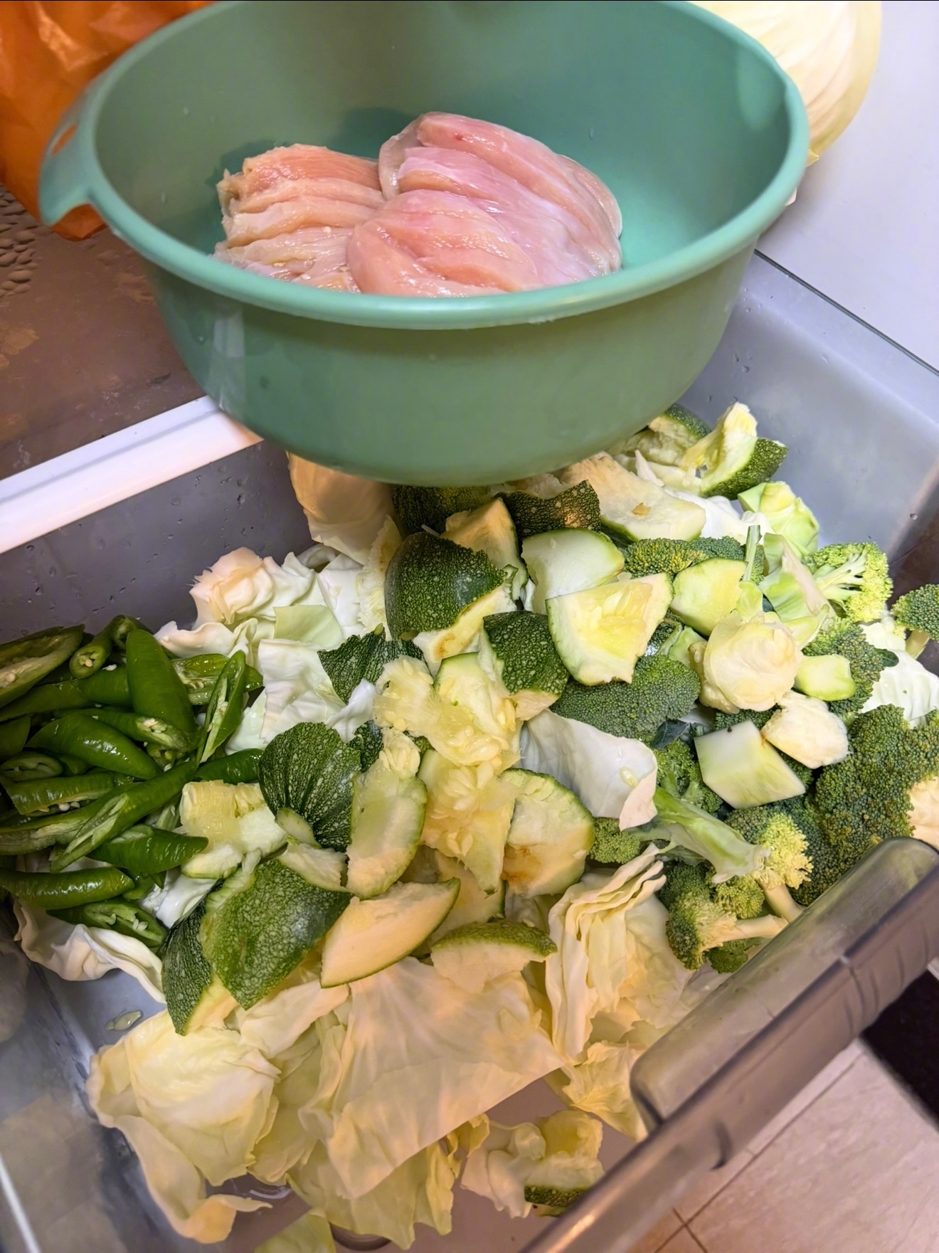 我每天吃完晚饭，刚好活动30分钟把明早的早餐和一天要吃的菜备好，以及把明早要吃的