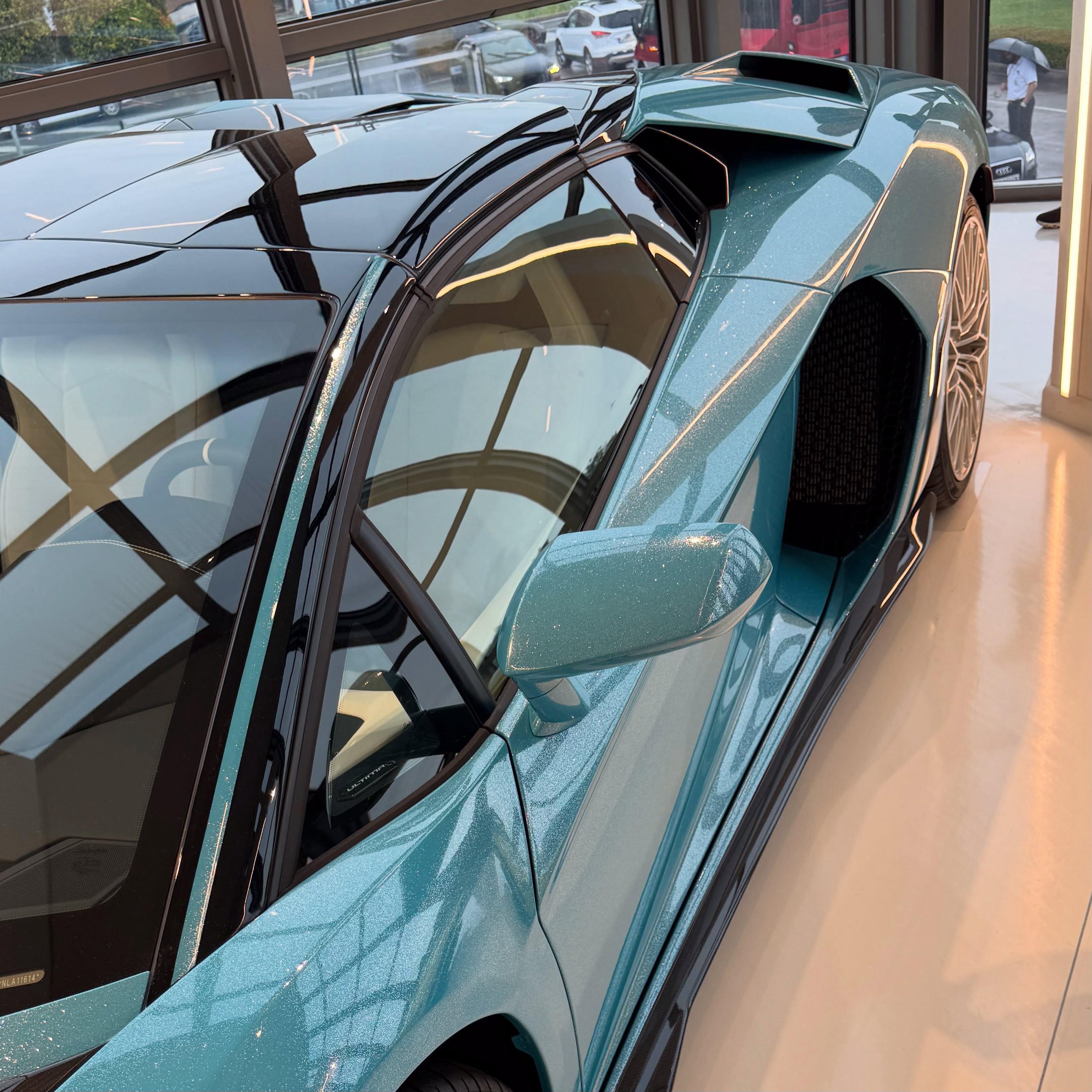 Lamborghini Aventador LP780-4 Roadster 油