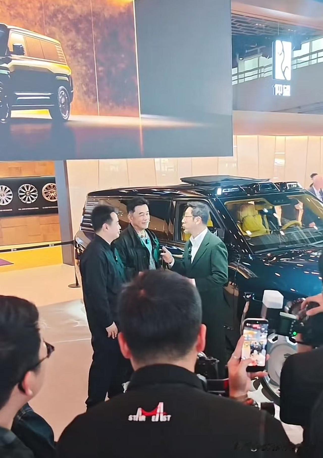 一季度，比亚迪仰望U8卖了631辆
一季度，比亚迪仰望U9卖了3辆
一季度，比亚