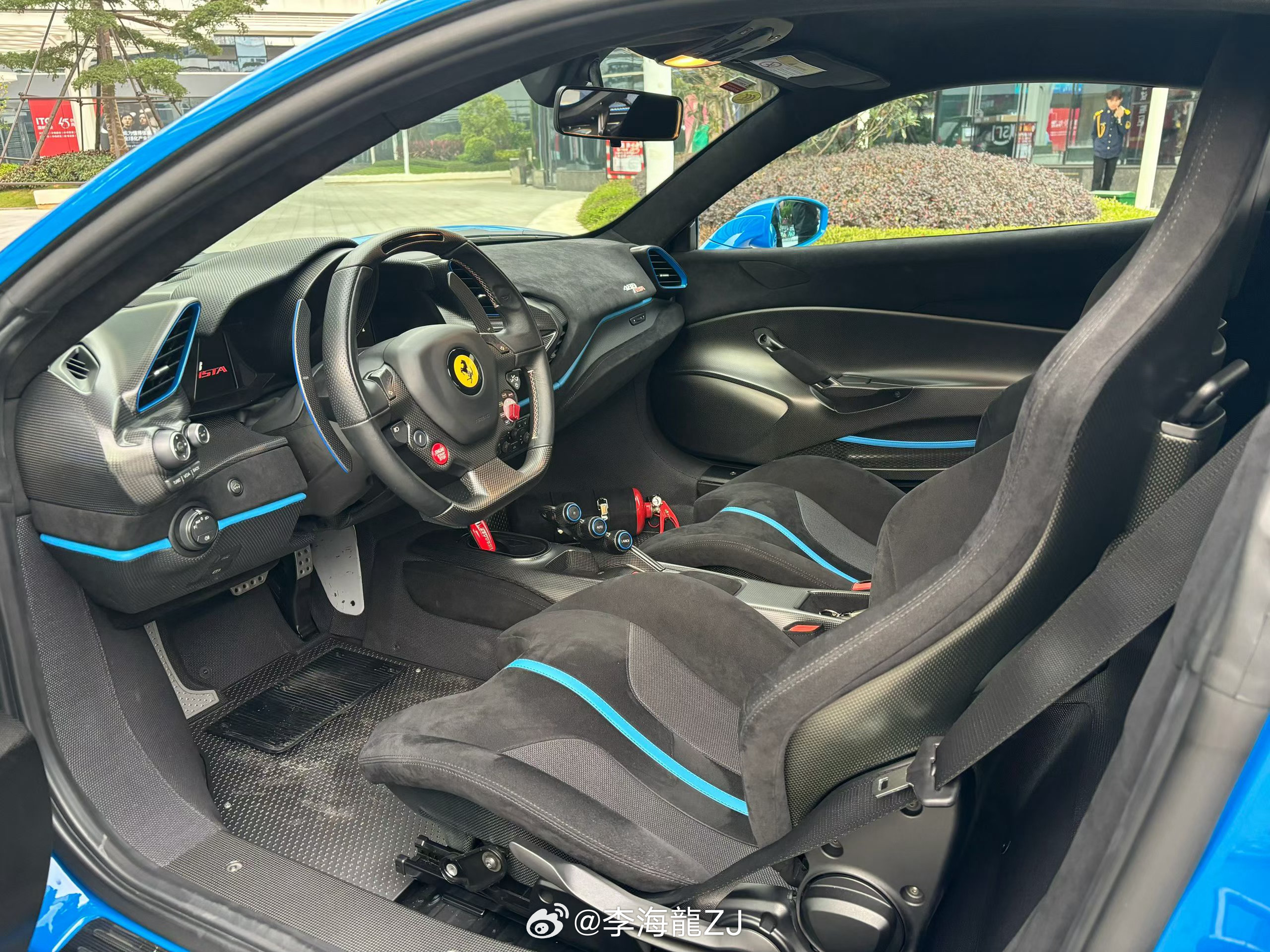 20年法拉利488 Pista、Tailor made行驶8000公里，原版原漆