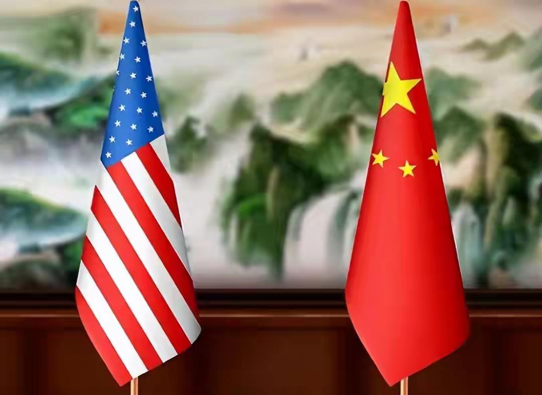 中国当前最可怕的敌人是谁？是美国，印度，日本，甚或是俄罗斯？都不是。
     