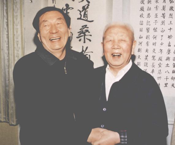 致敬两位领导人。