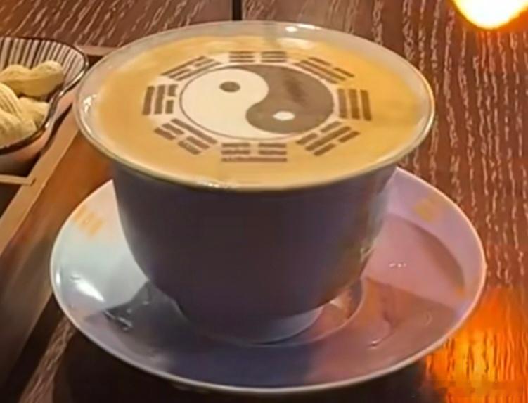 汉宣帝的麒麟阁十一功臣中，梁丘贺是唯一靠易学立功入阁的。八月宗庙举行饮酎大典，汉