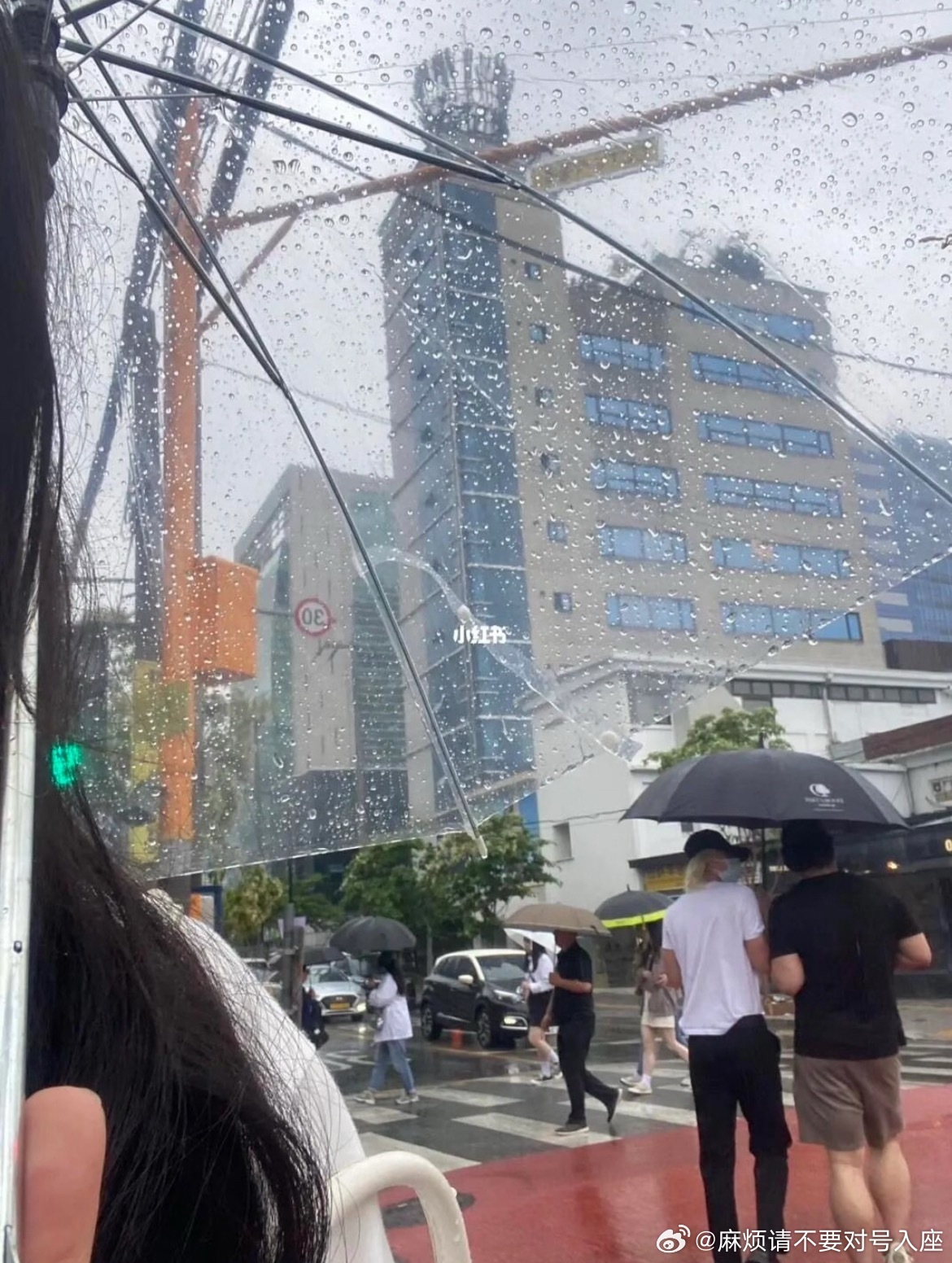曝Jennie和内娱顶流谈过恋爱符合这个的只有cxk了，真顶流过，还会英语，还在