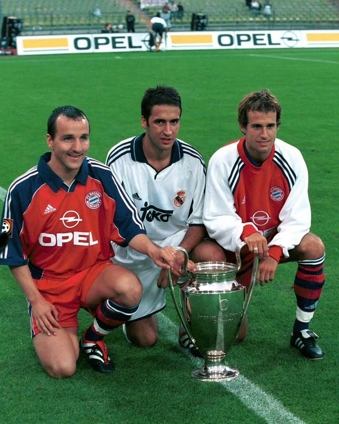 状态占优≠胜利！皇马低迷更可怕，拜仁优势暗藏危机。欧冠1/4决赛，皇马与拜仁上演