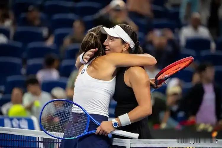 富家女佩古拉丢冠也开心
北京时间6月22日晚2026wTA500柏林站女单决赛，