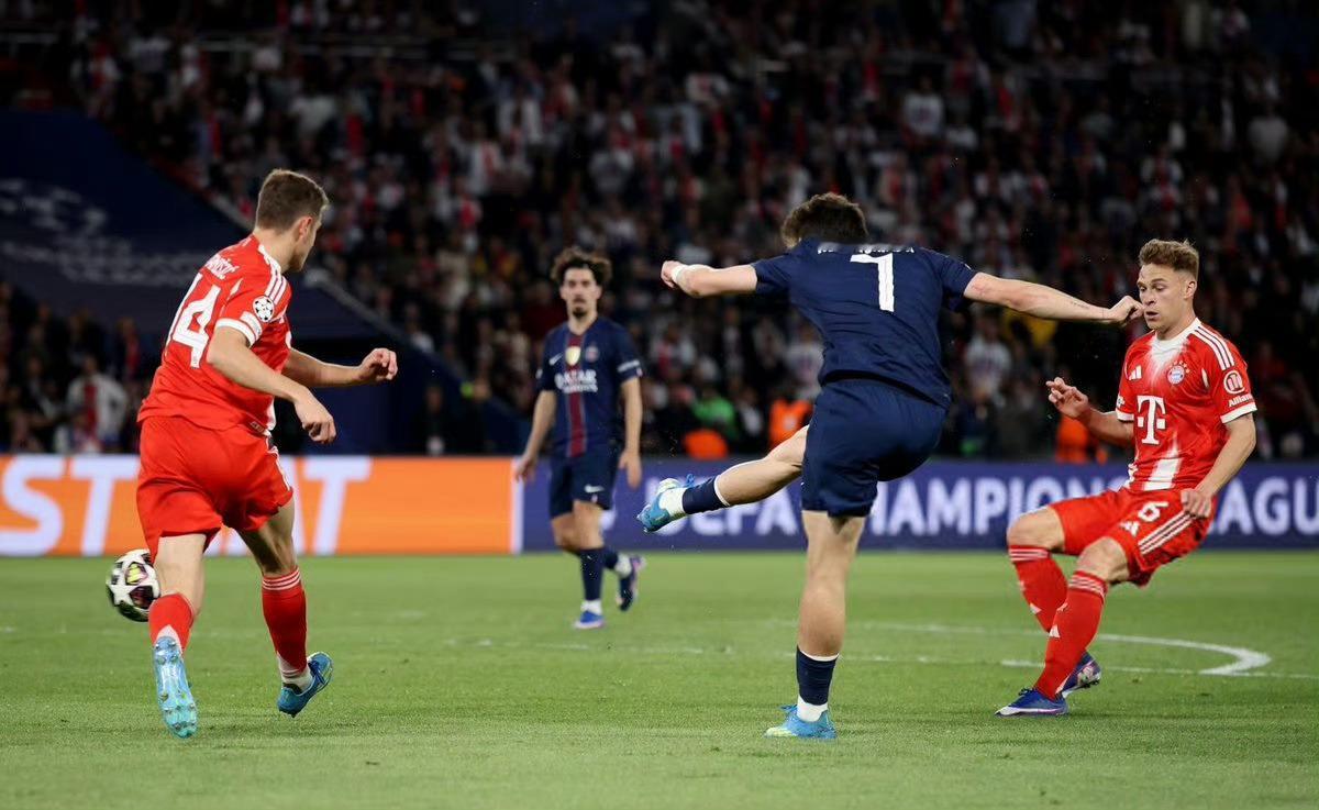 巴黎圣日耳曼5比4拜仁欧冠半决赛上演巅峰对攻大戏，9球疯狂对决吸睛无数，大巴黎主